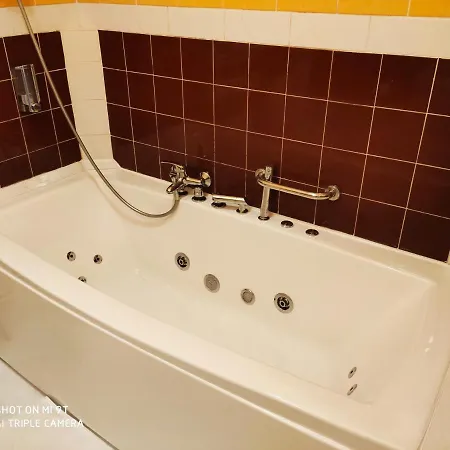Pokoj Z Jakuzzi _gramburg Zblewo